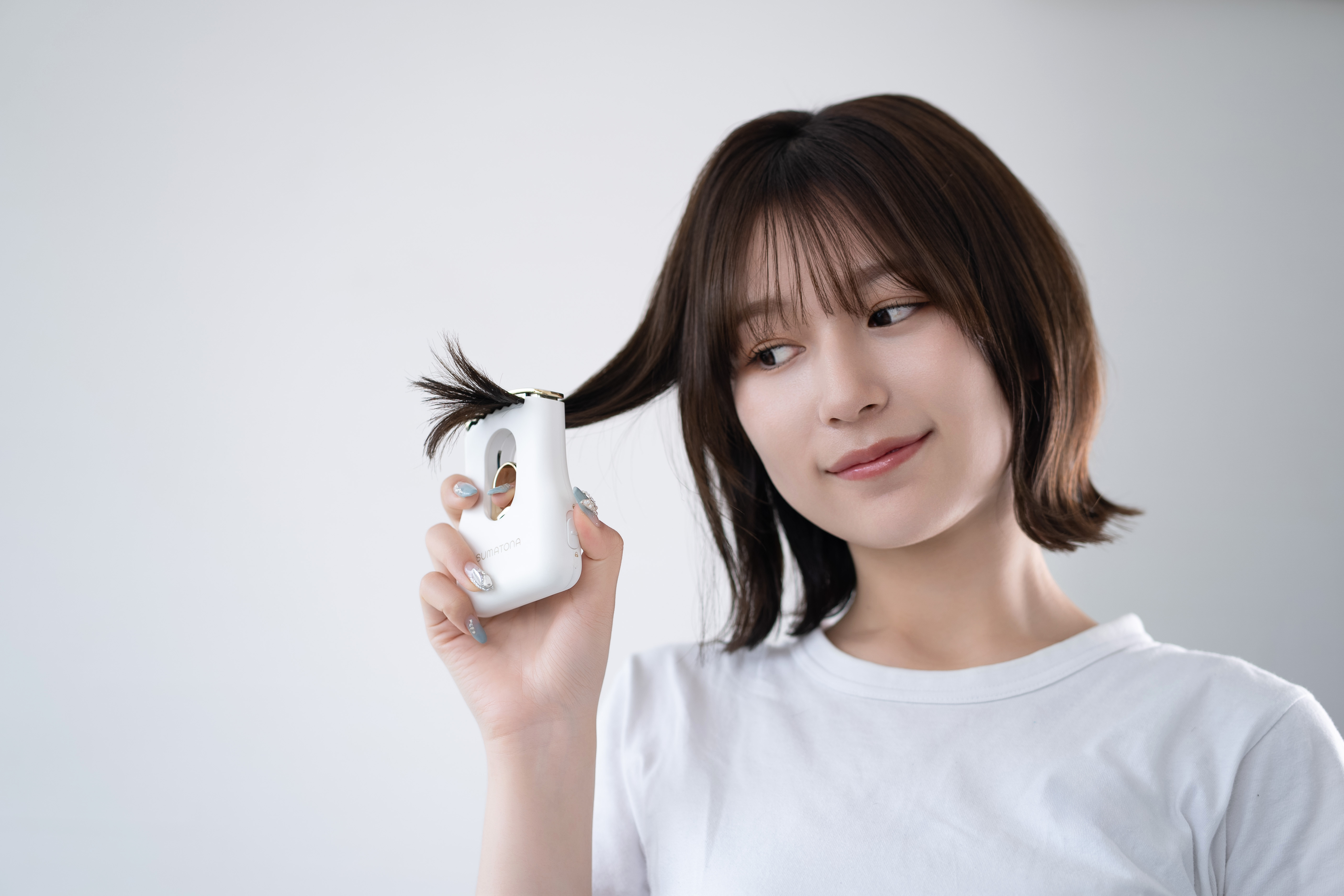 Smart Mini in use — quick touch-up